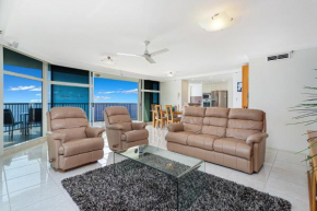 Stunning 2BR Beachfront Sub-Penthouse